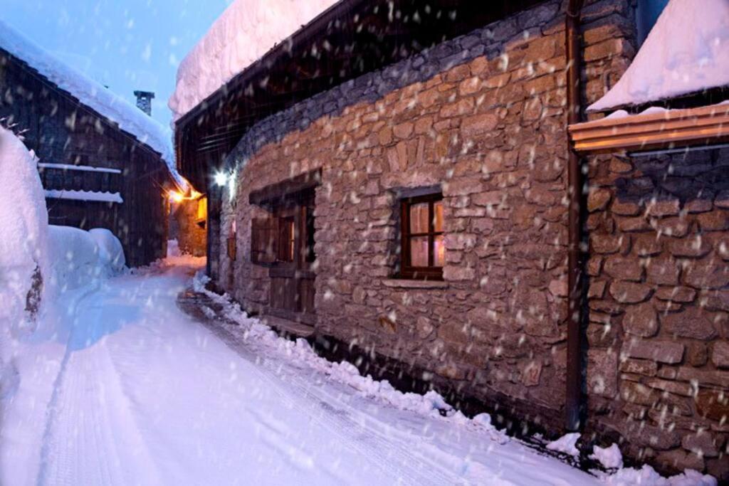 Апартаменты La Petite Курмайор Экстерьер фото